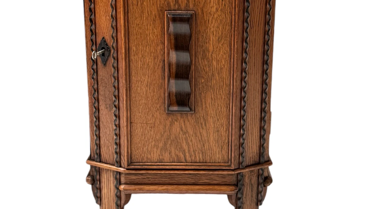 Art Deco Amsterdamse School Oak Pedestal Desk, 1920s